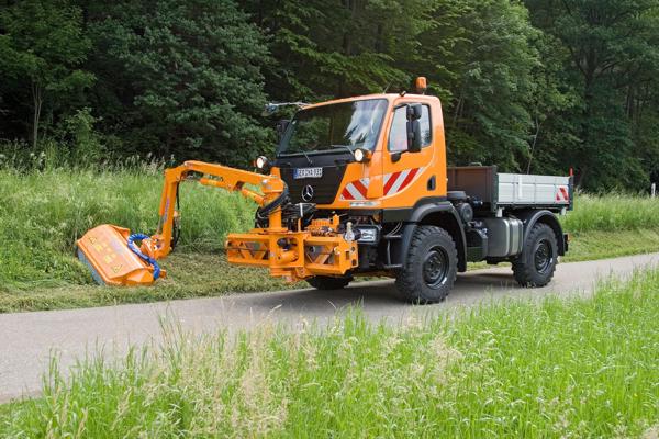 Mercedes Unimog