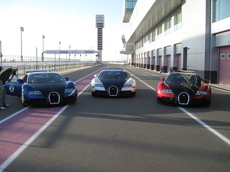 Bugatti Veyron Michelin Test Driving