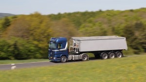 Niższy koszt użytkowania ciężarówek dzięki oponom Goodyear Omnitrac MST II