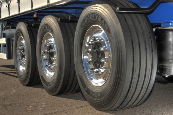 Opony Goodyear KMAX