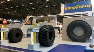 Opona Goodyear RT-5D