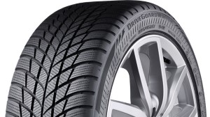 Opona Bridgestone DriveGuard Winter doceniona w teście Motor