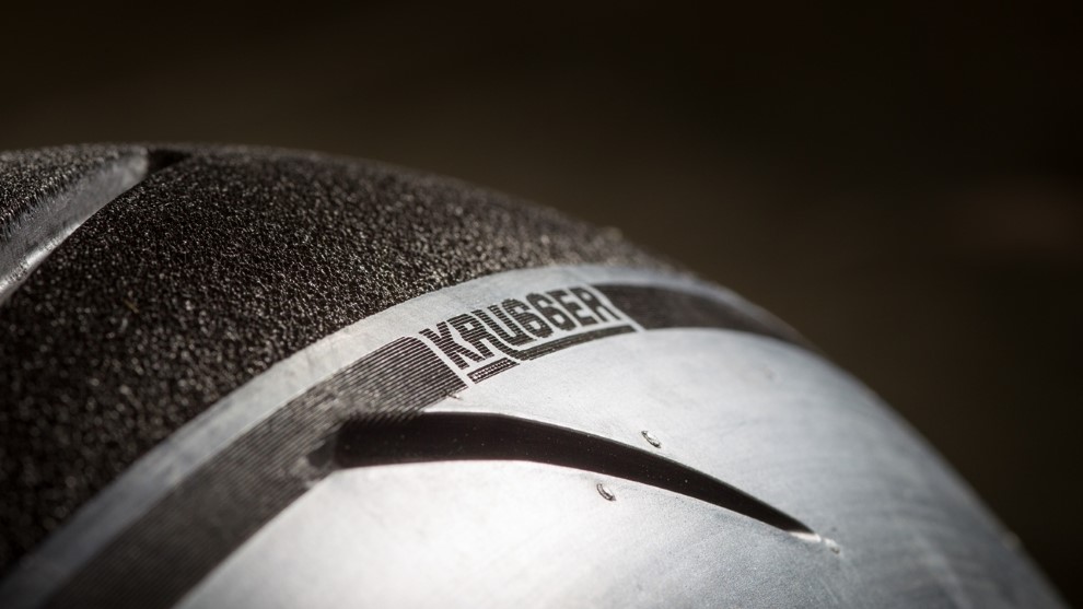 Opona Dunlopa dla ręcznie zmontowanego motocykla marki Krugger