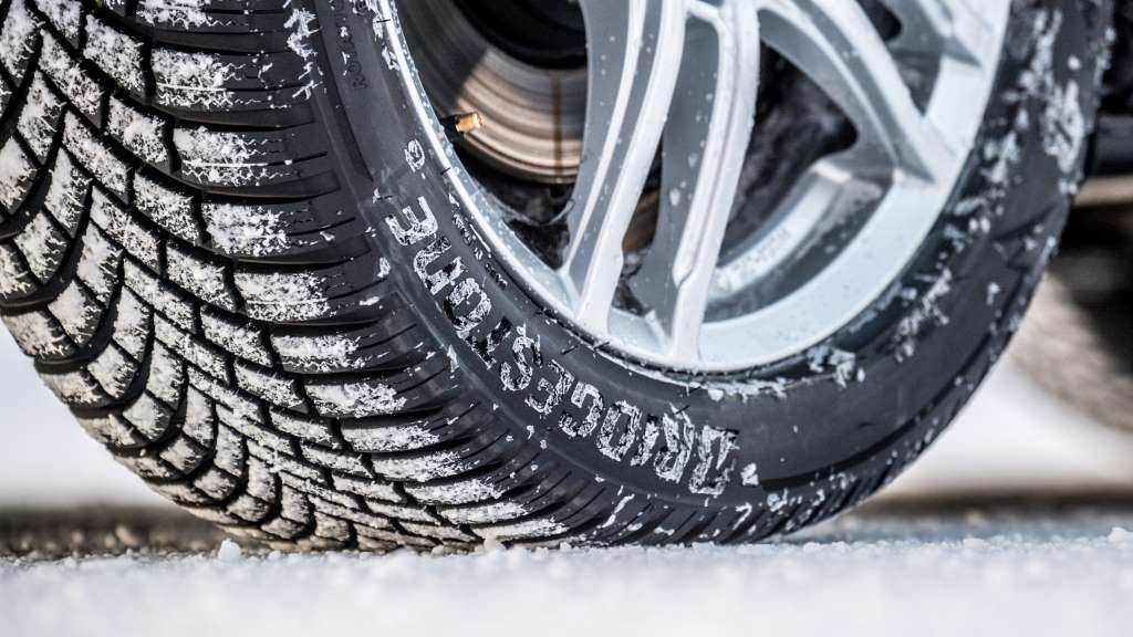 Bridgestone Blizzak LM005 z najwyższą notą w testach na mokrej nawierzchni